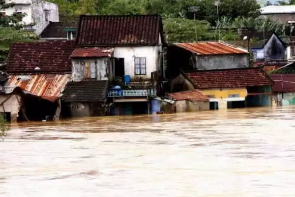 Too Bad!! Floods Kill 24 In Vietnam, More Rains Expected
